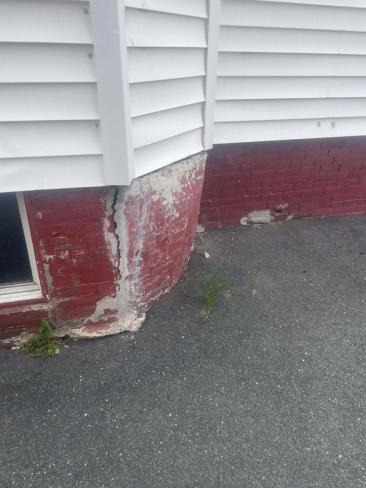 Chimney brick replacement in Somerville MA by Elite Chimney